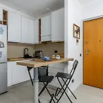 Santa Giulia Apartment *