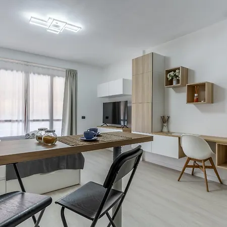 Santa Giulia Apartamento